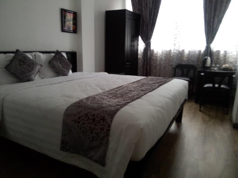 Evelyn Hotel Da Nang Exterior photo