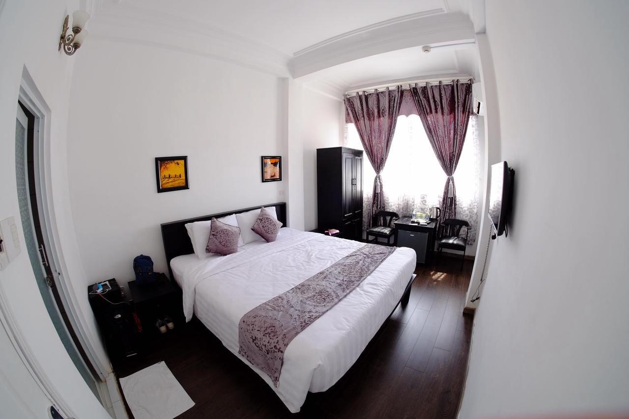 Evelyn Hotel Da Nang Exterior photo