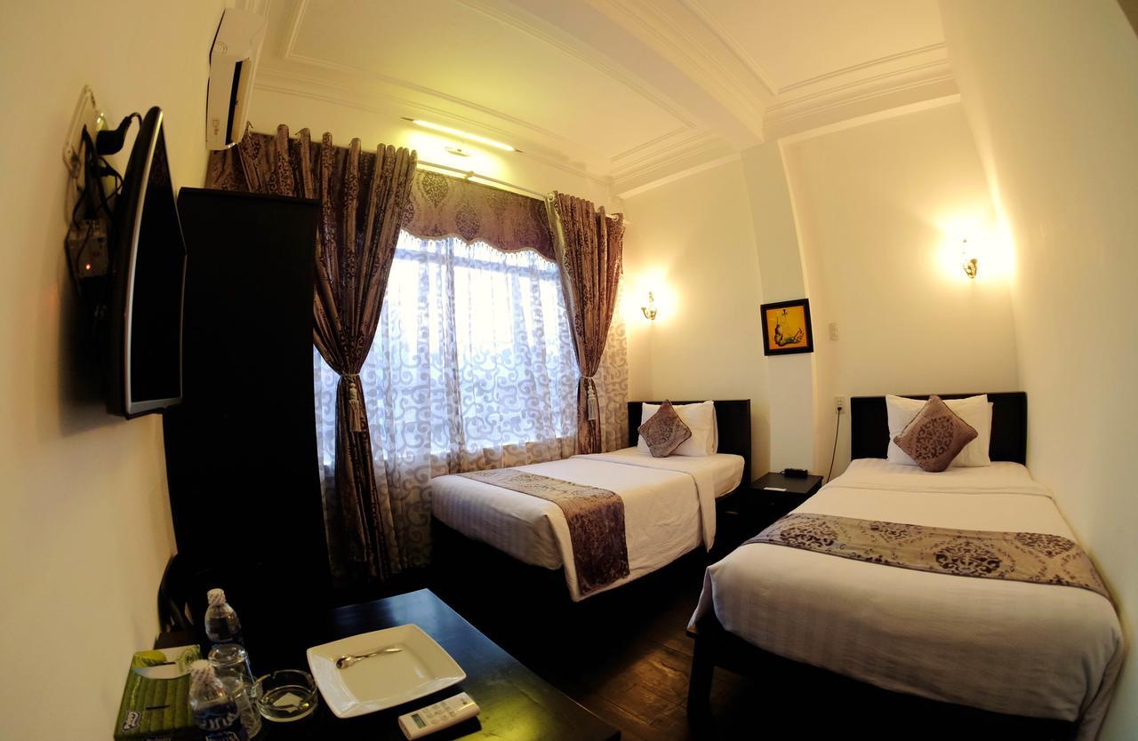 Evelyn Hotel Da Nang Exterior photo